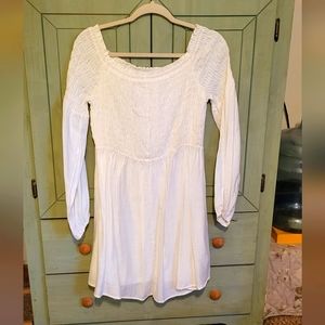 The Impeccable Pig White Off The Shoulder Dress sz Large